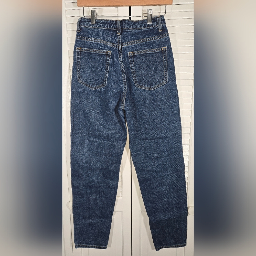 Pretty Little Thing Mom Denim High Waist Distressed Knee Mid Wash Jeans Sz 4 - Picture 4 of 4